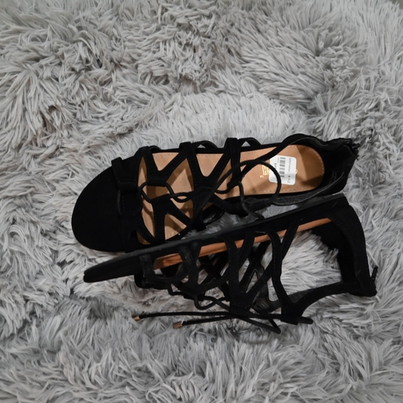 Payless gladiator sandals 10 black - Picture 3 of 3